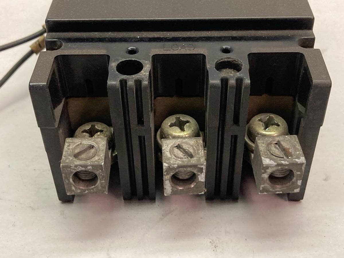 Used Fuji Electric,EA103A,3-Pole Circuit Breaker 100A 220V-460V