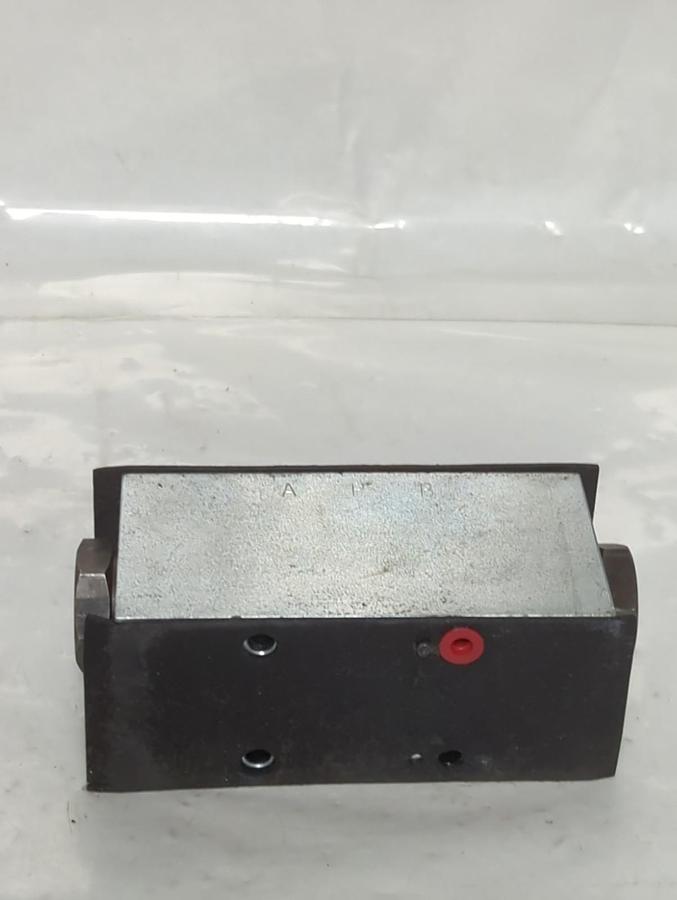 BOSCH,FB1-PDHM-101N-20,HYDRAULIC VALVE 3000PSI NOS