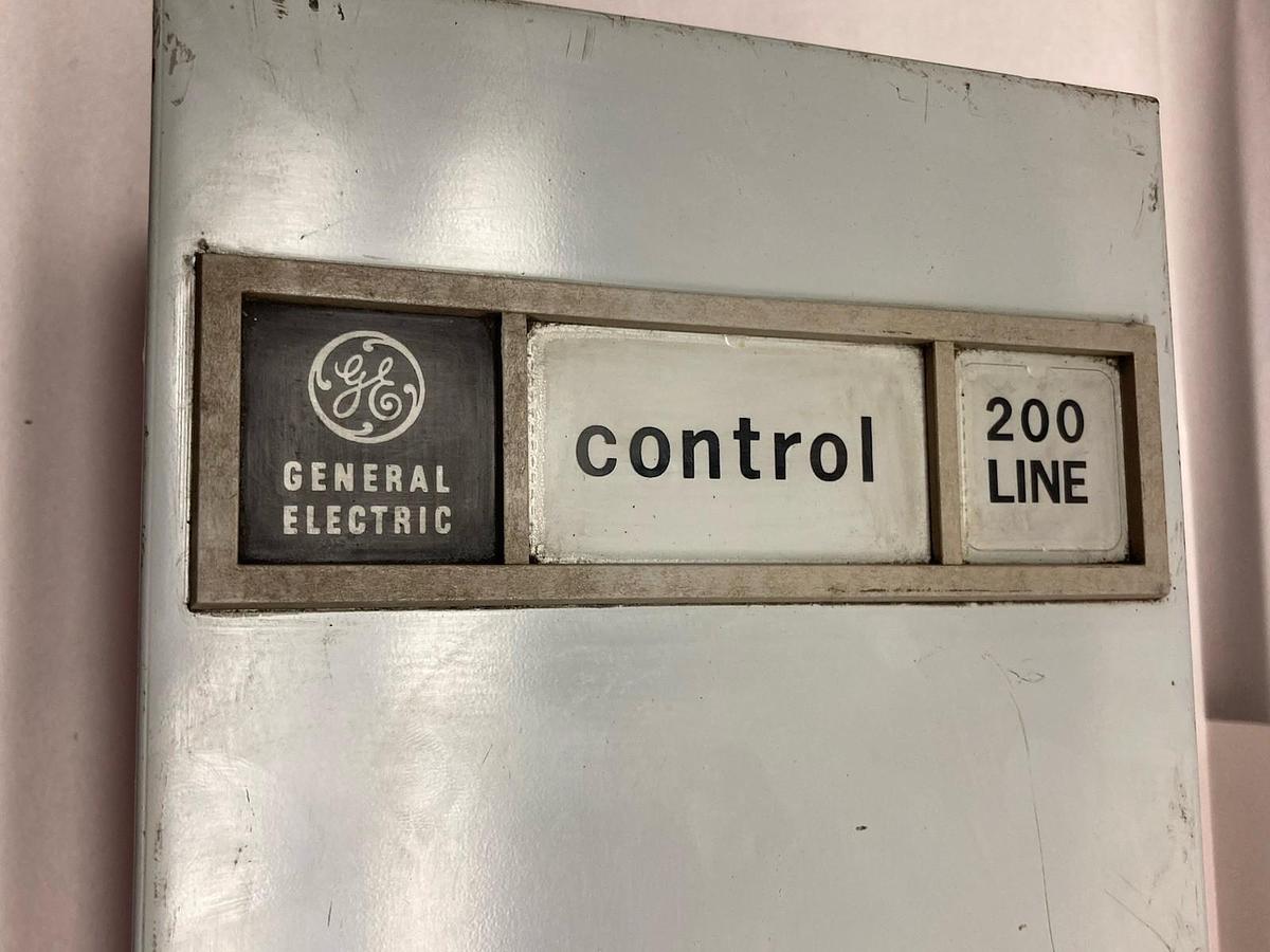 Used General Electric,CR205,Magnetic Contactor NEMA Size 1 27A 600Vac
