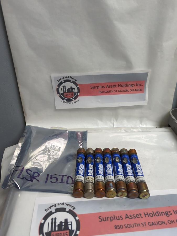 Used LITTELFUSE,FLSR-15ID,INDICATOR FUSE 15 AMP LOT OF 7 PRE-OWNED