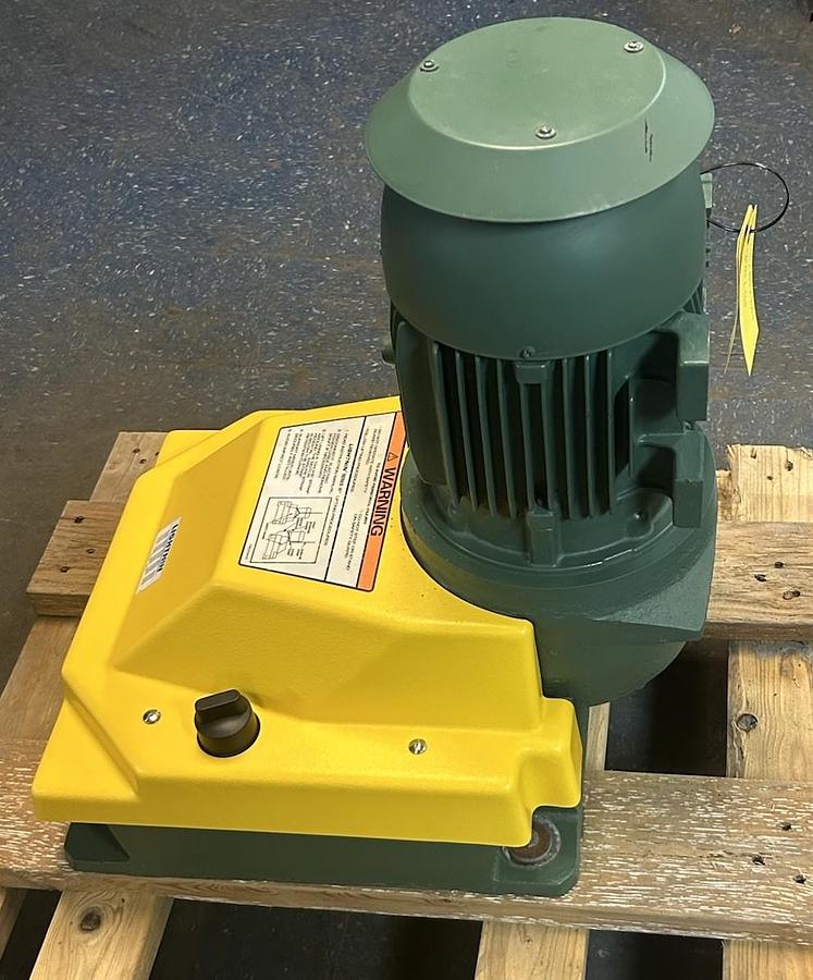 LIGHTNIN,14Q1.5,SERIES 10 MIXER 1.5HP 125RPM 14.06 RATIO