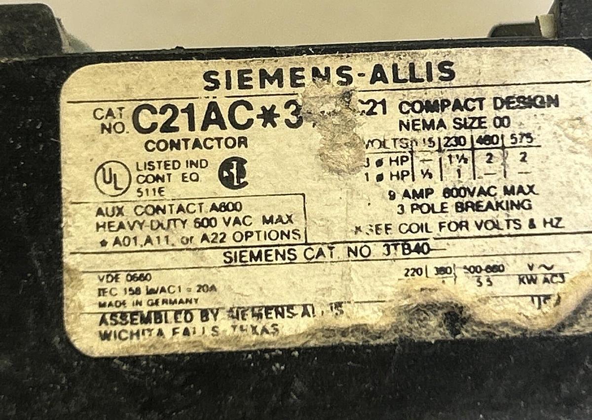 Used SIEMENS,C21AC3,REVERSING CONTACTOR SIZE 00