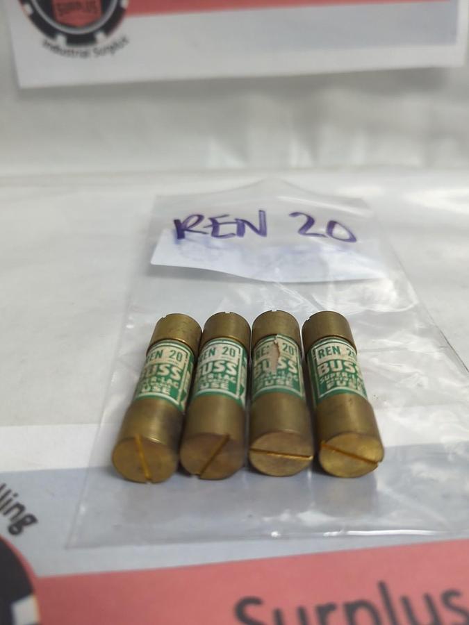 COOPER BUSSMANN,REN-20,RENEWABLE 20 AMP FUSE LOT OF 4 PRE-OWNED
