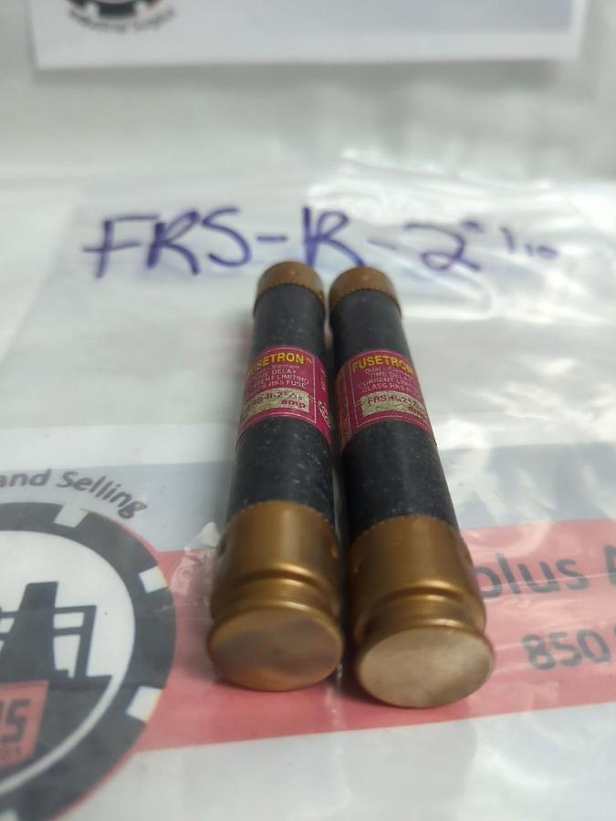 Used COOPER BUSSMANN,FRS-R-2-8/10,FUSETRON 2-8/10 AMP FUSE LOT OF 2 PRE-OWNED