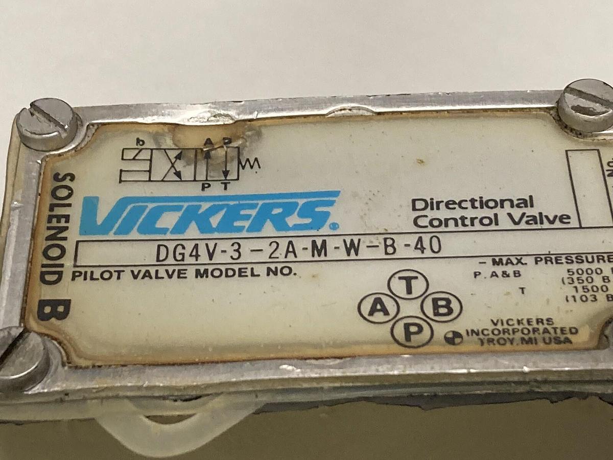 Used Vickers,DG4V-3-2A-M-W-B-40,Control Coil with DG5SH8-9A-E-MWB-50 Control Valve
