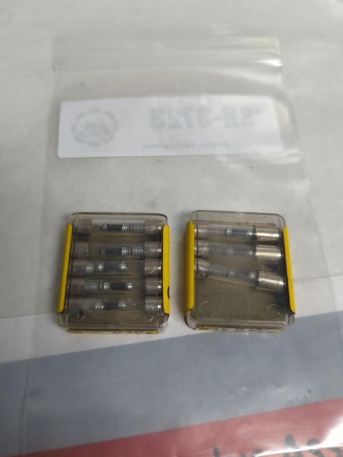 COOPER BUSSMANN,2/10A,FUSE LOT OF 8 PCS NOS