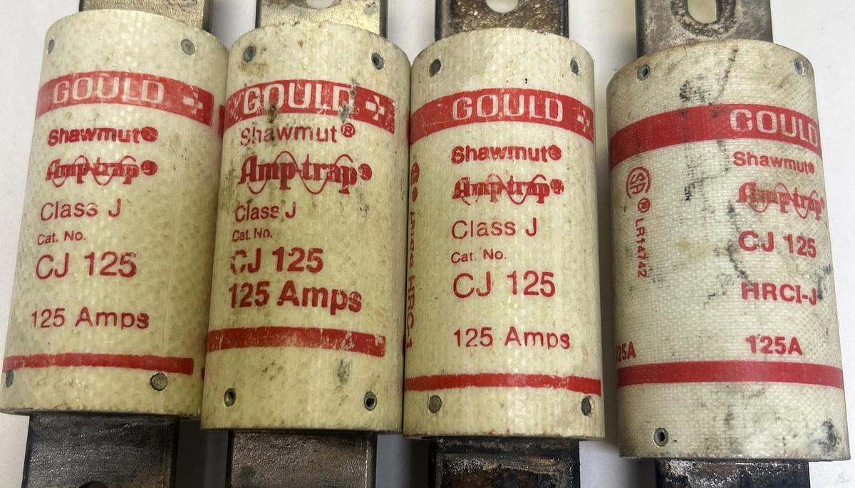 Used GOULD SHAWMUT,CJ125,FUSE 125A 600V LOT OF 4