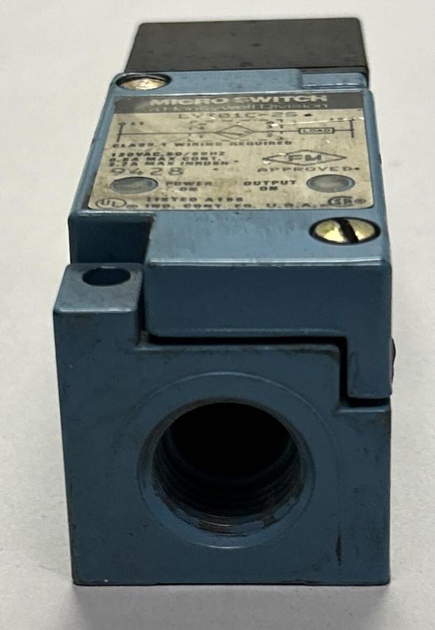 Used HONEYWELL MICROSWITCH,LYT01C-2S,PROXIMITY SWITCH