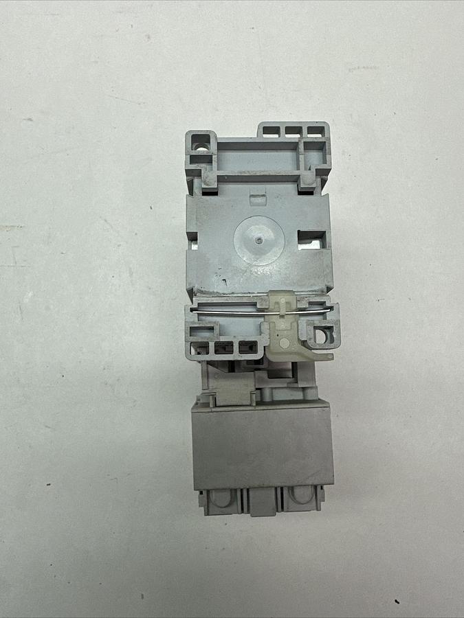 Used Allen Bradley,100-C09*10,7.5 HP Motor Starter w/ 193-EA1DB-B Overload Relay