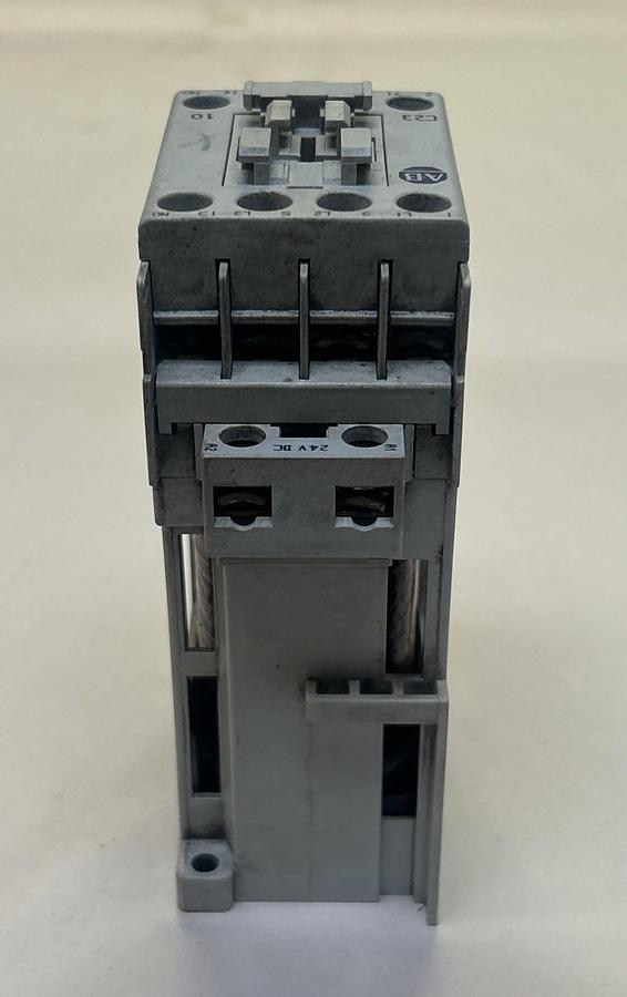 Used ALLEN BRADLEY,100-C23Z*10,CONTACTOR 24VDC COIL