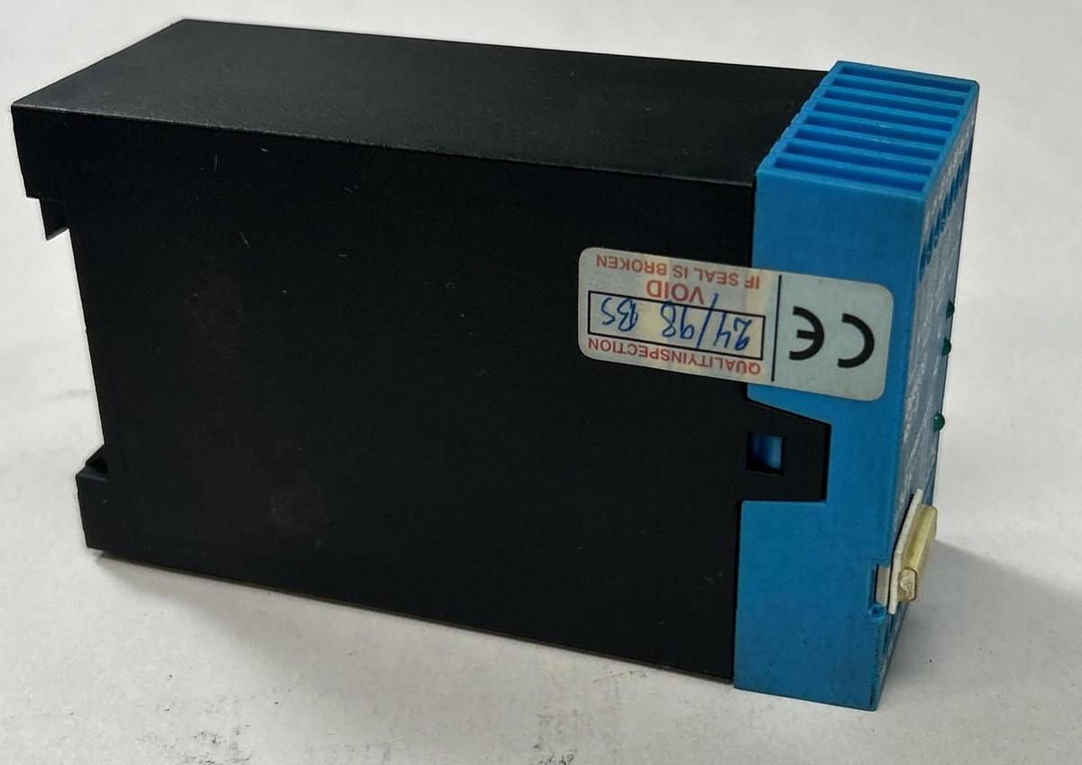 Used DUELCO,NST-8,EMERGENCY STOP SAFETY RELAY