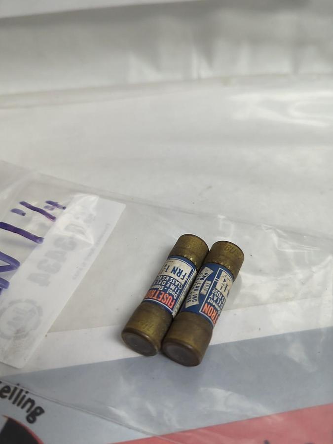 Used COOPER BUSSMANN,FRN-1-1/4,FUSETRON 1-1/4 AMP FUSE LOT OF 2 PRE-OWNED