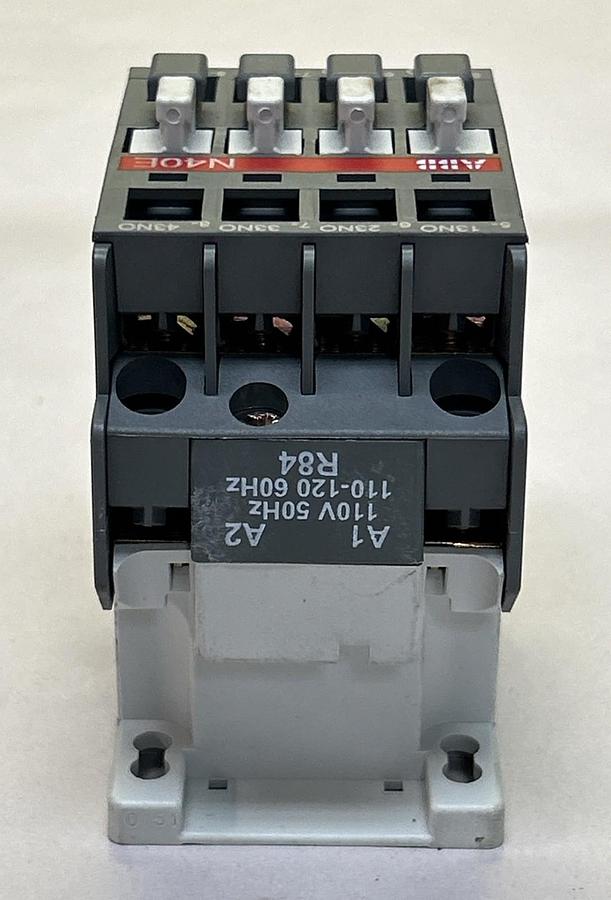 ABB,N40E,CONTACTOR 110-120V NOS