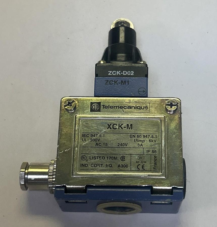 Used TELEMECANIQUE,XCK-M,LIMIT SWITCH