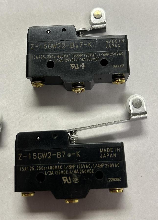 OMRON,Z-15GW22-B7-K,LIMIT SWITCH ROLLER LEVER LOT OF 4 NOS