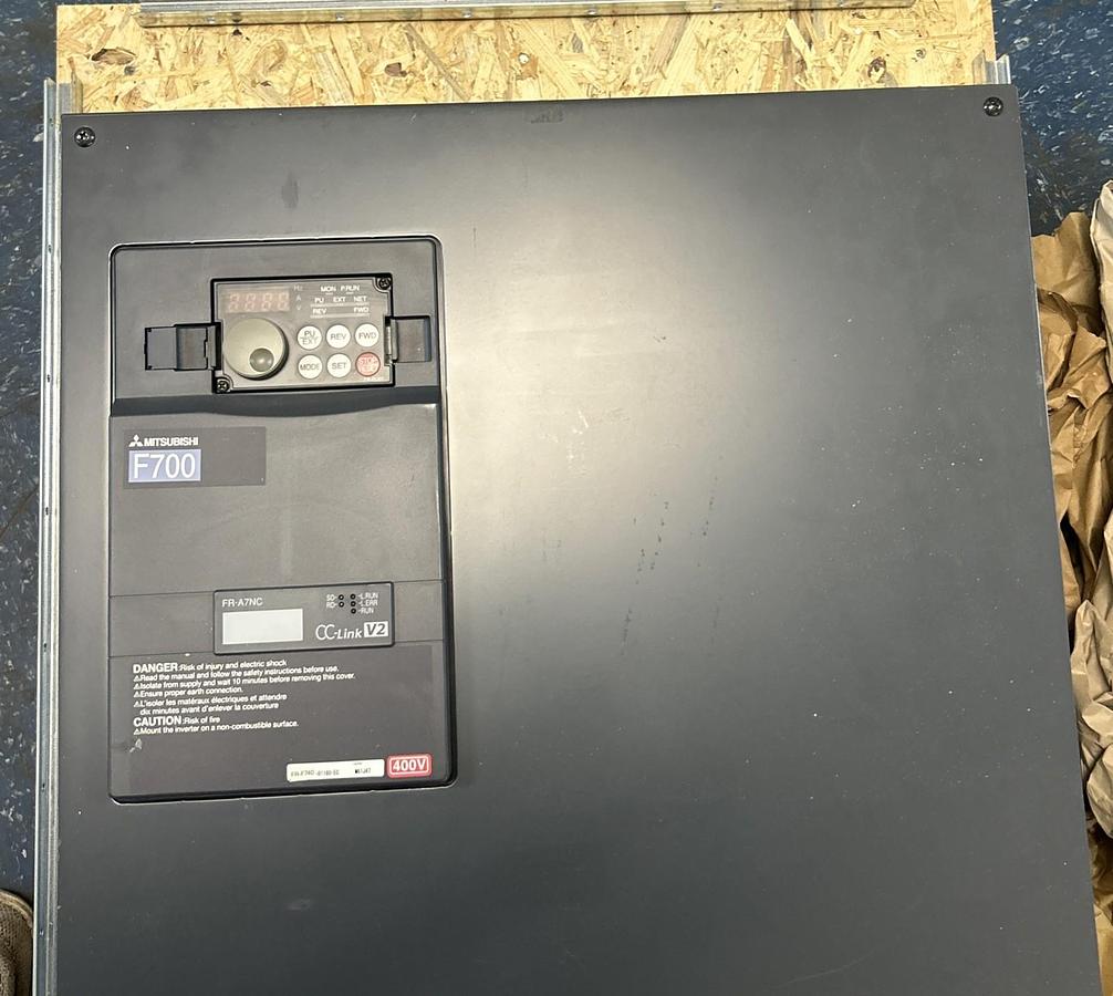 Used MITSUBISHI,FR-F740-01160-EC,INVERTER DRIVE VFD 116A 400V