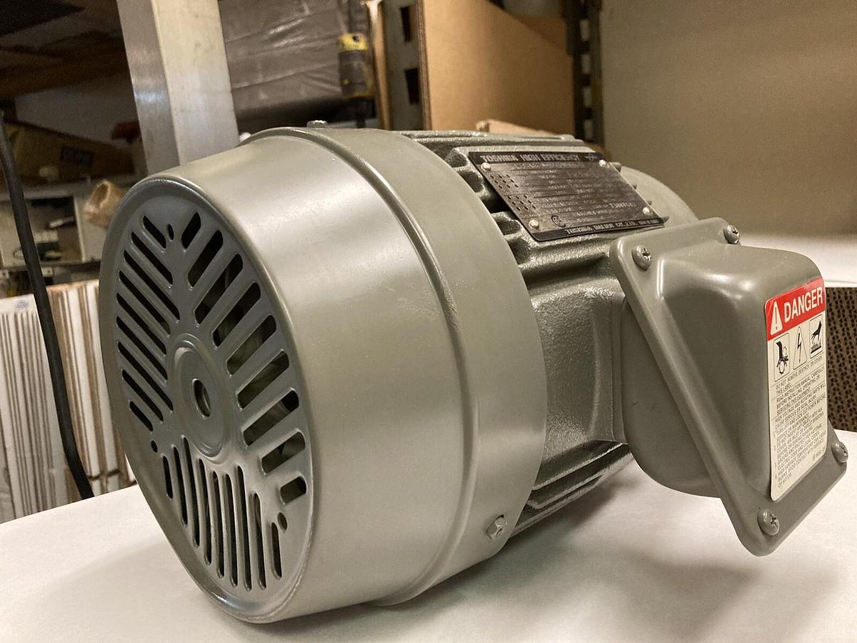 Toshiba,B0014FLC2AO2,1 HP 3-Phase Induction Motor 1745 RPM  230/460V 56C Frame