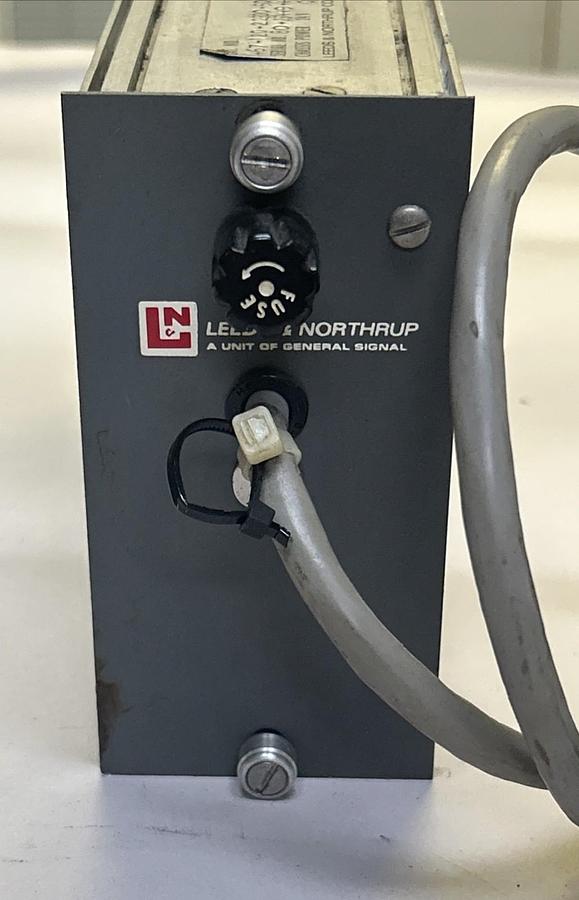 Used LEEDS & NORTHRUP,467-120-22500-50-40-7500-208,POWER SUPPLY CHASSIS 24V
