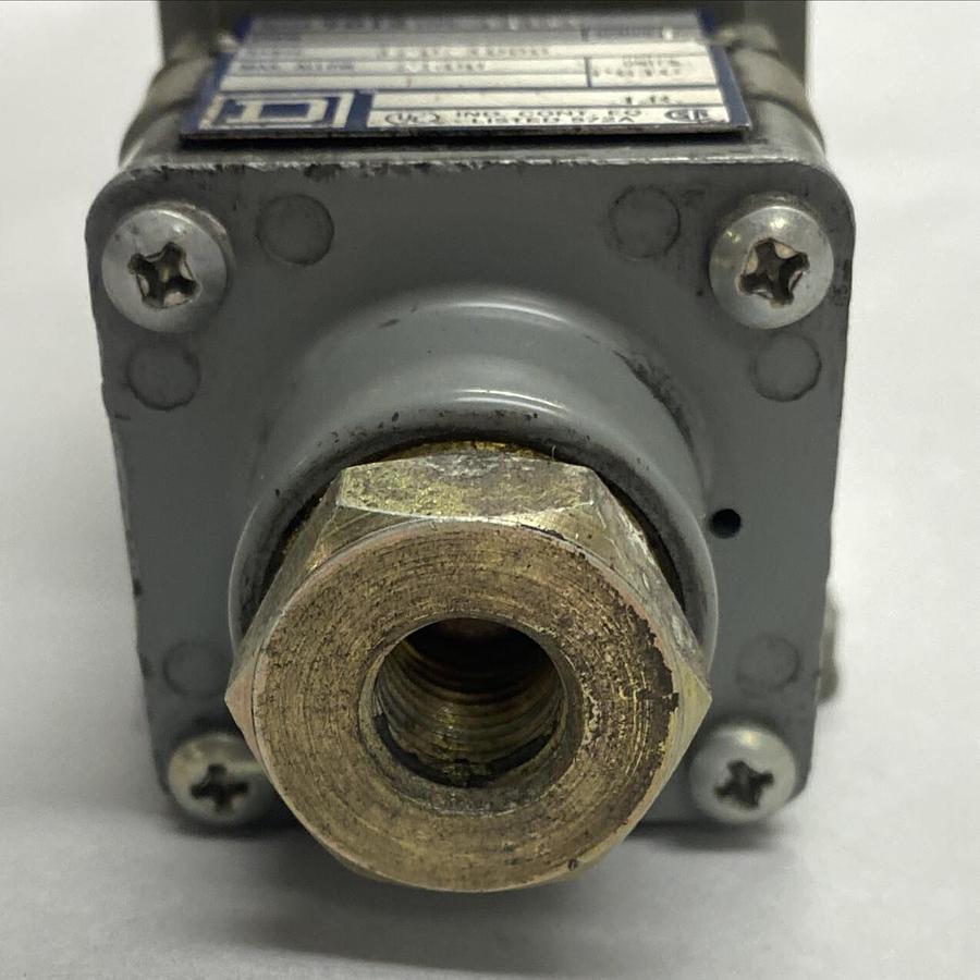Used Square D,9012 GSG-3,Pressure Switch