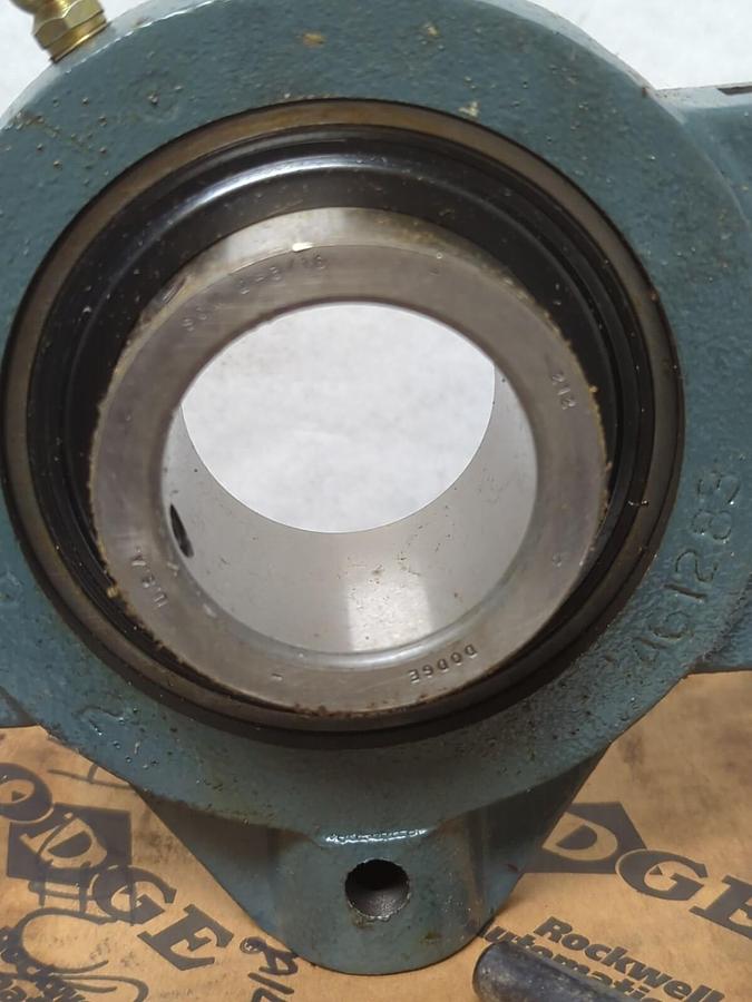 DODGE,135111,TAKE-UP BEARING 2-3/16 INCH BORE NSTU-SCM-203 NOS