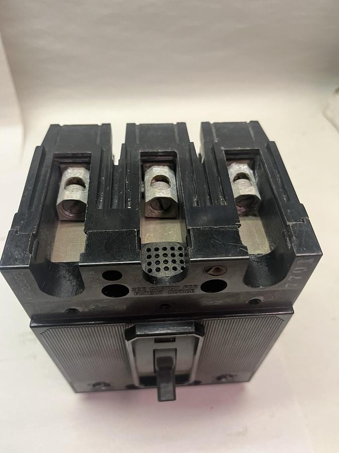 Used ITE,EF3-A010,Circuit Breaker 10 Amp 600 Volt 3 Pole 10A