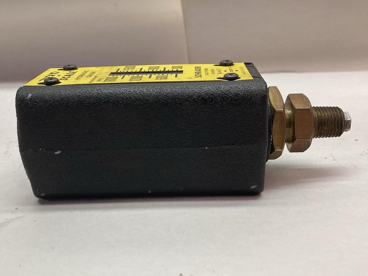 Schrader Bellows,1800-300,Vert Scale Hydraulic Gauge
