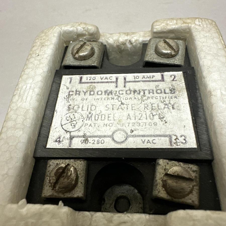 Used Crydom,A1210,Solid State Relay