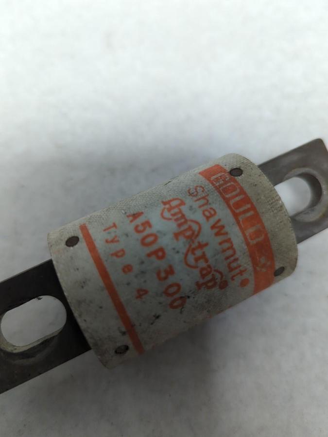 Used GOULD SHAWMUT,A50P300,AMP-TRAP 300 AMP FUSE PRE-OWNED