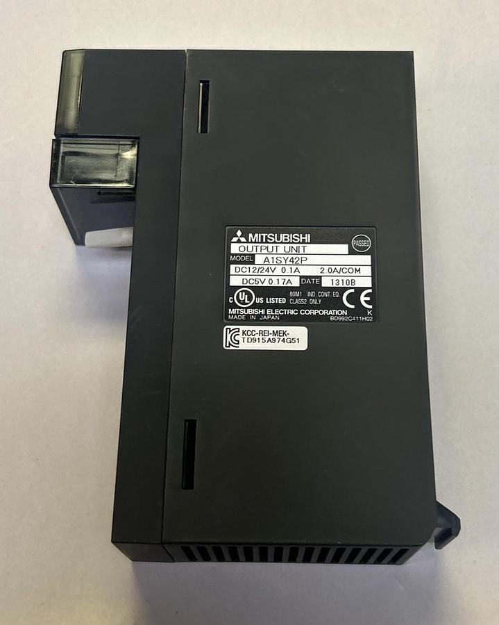 Used MITSUBISHI,A1SY42P,OUTPUT MODULE