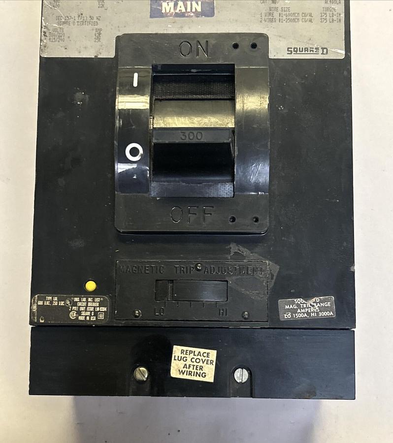 Used SQUARE D,LAP26300MB,CIRCUIT BREAKER 300A 600V 2 pole