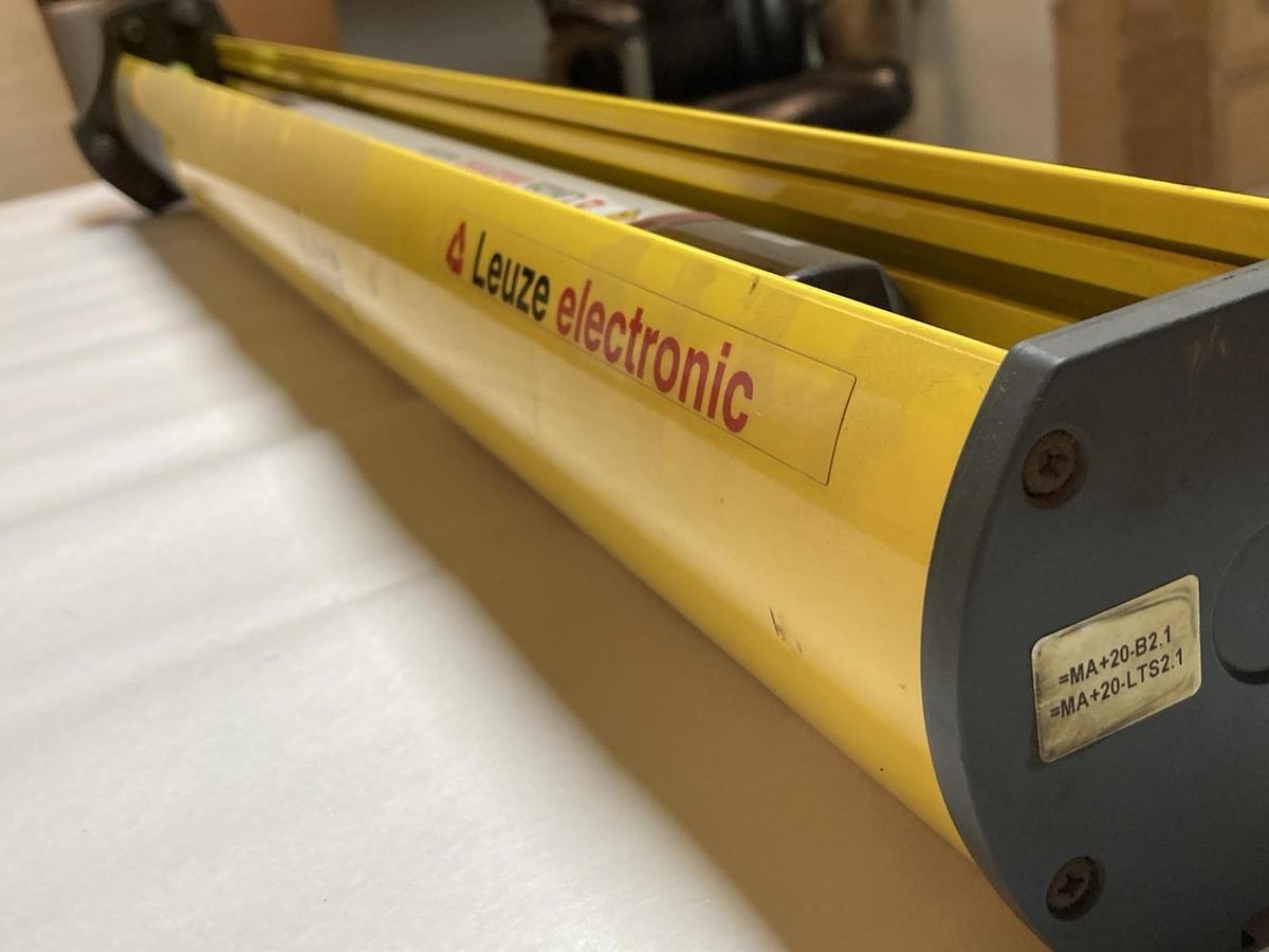 Leuze Electronic,MLD500-XT2l/A.1,Photoelectric Sensor 500mm 20-70m 50mA