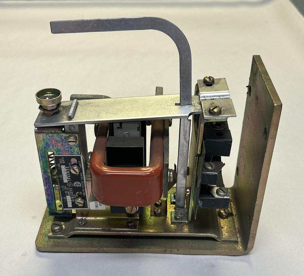 Used GENERAL ELECTRIC,IC2820E500AB24B,OVERLOAD RELAY