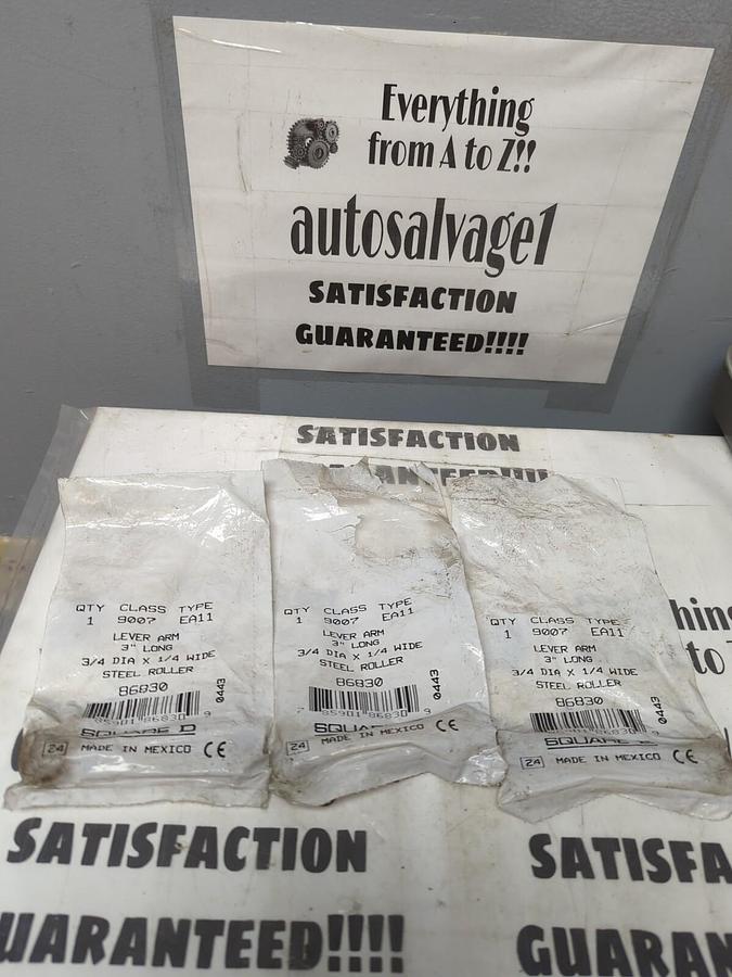 SQUARE D,EALL,CLASS 9007 3 INCH LEVER ARM 3/4 DIA.X1/4 INCH WIDE LOT OF 3 NOS