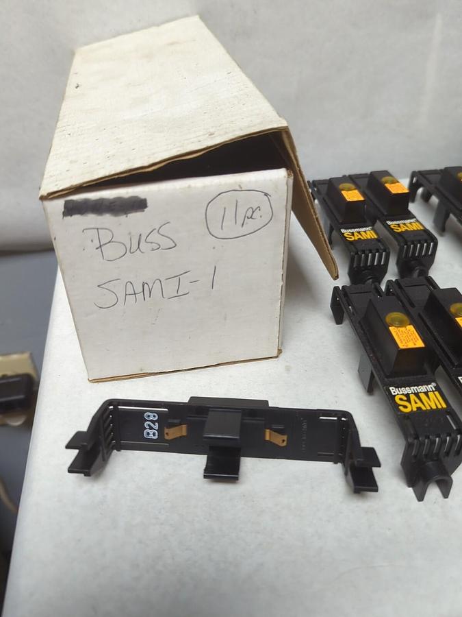 BUSS,SAMI-1,INDICATING FUSE COVER LOT OF 11 NOS