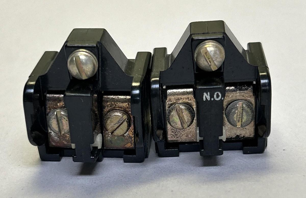 ALLEN BRADLEY,1495-F1,AUXILIARY CONTACT LOT OF 2 NOS