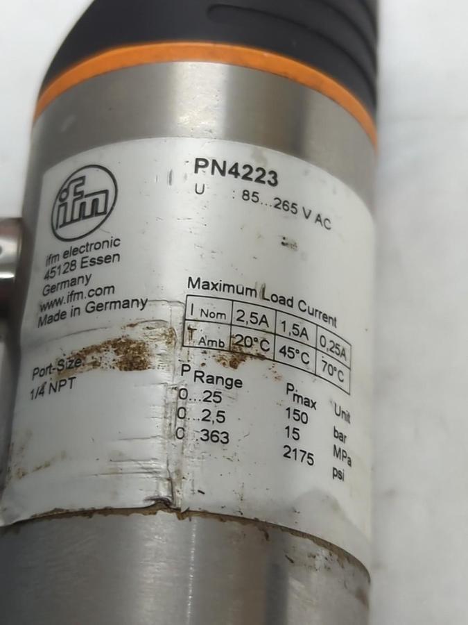 Used IFM,PN4223,ELECTRONIC PRESSURE MONITOR 1/4 INCH NPT PRE-OWNED