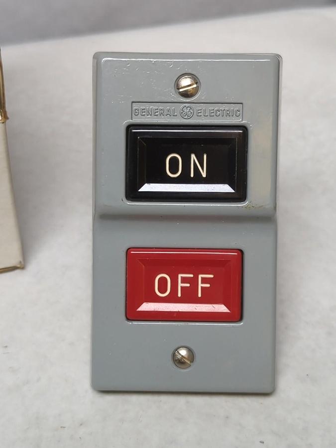 GENERAL ELECTRIC,CR101BA0B,MANUAL MOTOR STARTING SWITCH NOS