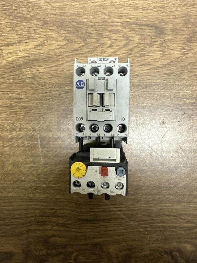 Used Allen Bradley,100-C09*10,w/193-TAB60 Overload Relay