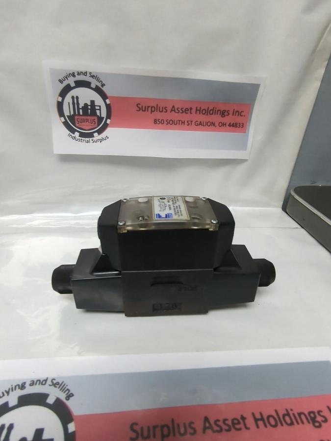 Used CONTINENTAL HYDRAULICS,VSD03M-3F-GB-68L-B,VALVE 120/110VAC 60/50HZ PRE-OWNED