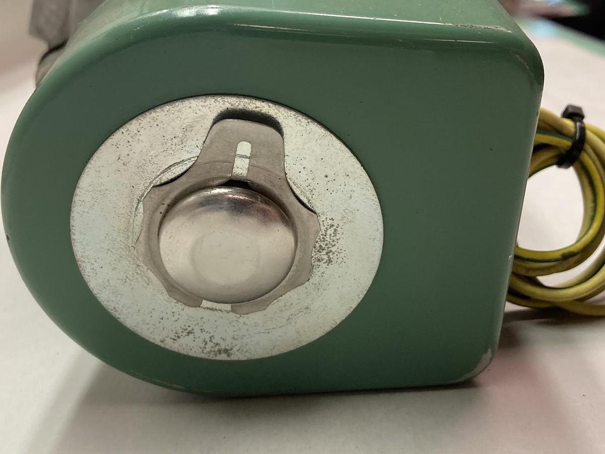 Asco,8042C45,Solenoid Valve 110-120V 50/60HZ 20 PSI 1-1/4 Inch