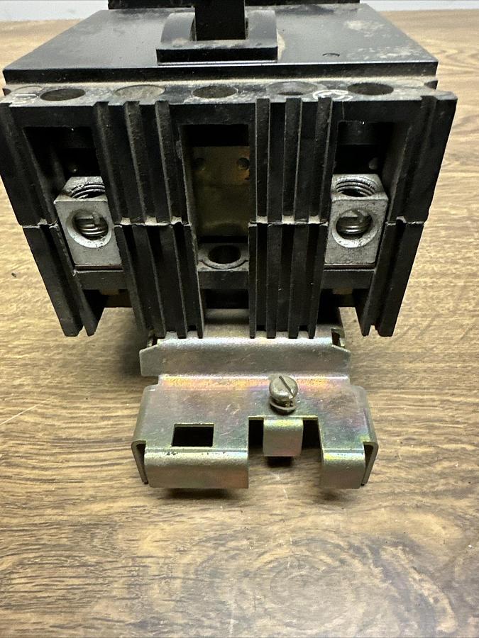 Used Square D,FA22100BC,100A 2 Pole 240V I Line Circuit Breaker