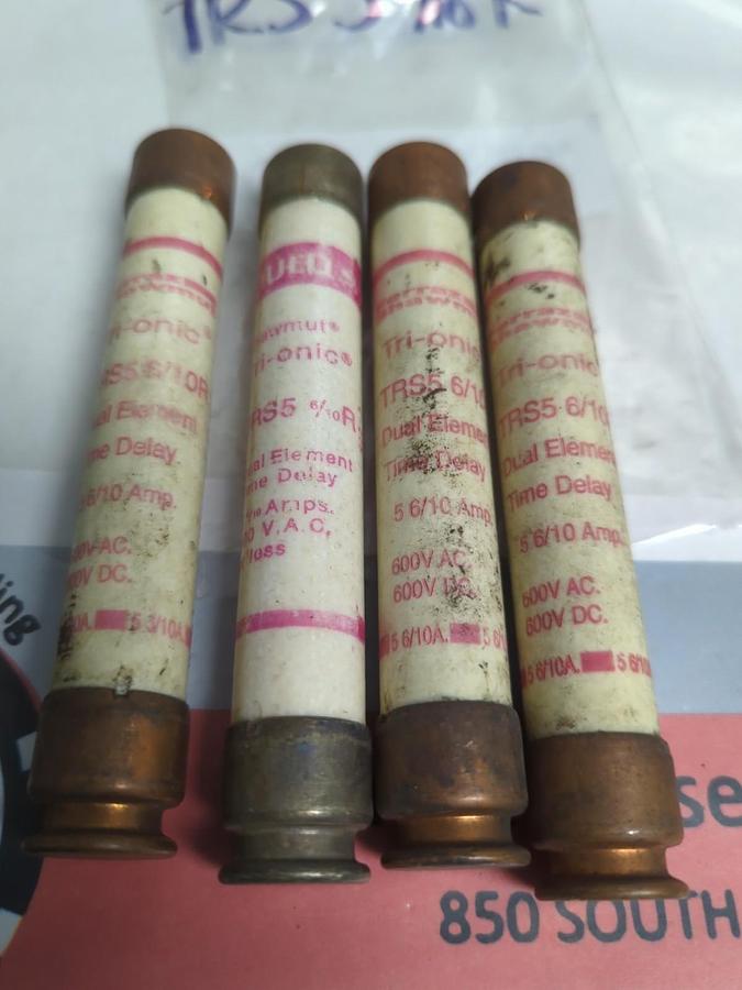 Used GOULD SHAWMUT,TRS-5-6/10R,TRI-ONIC 5-6/10 AMP FUSE LOT OF 4 PRE-OWNED