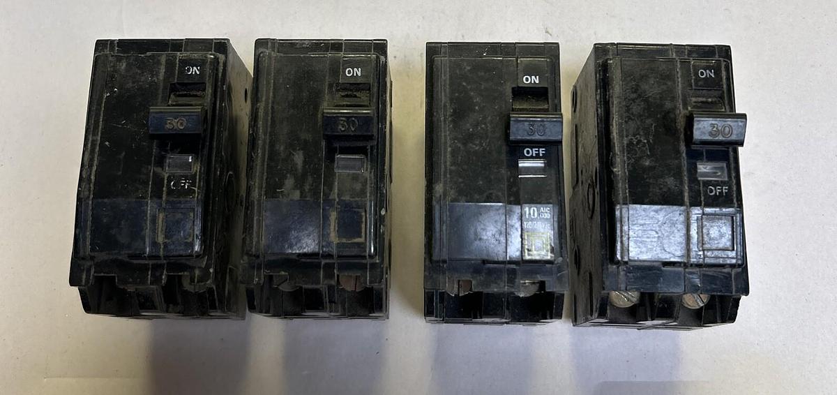 Used SQUARE D,QO230,CIRCUIT BREAKER 30A 120/240V 2P LOT OF 4
