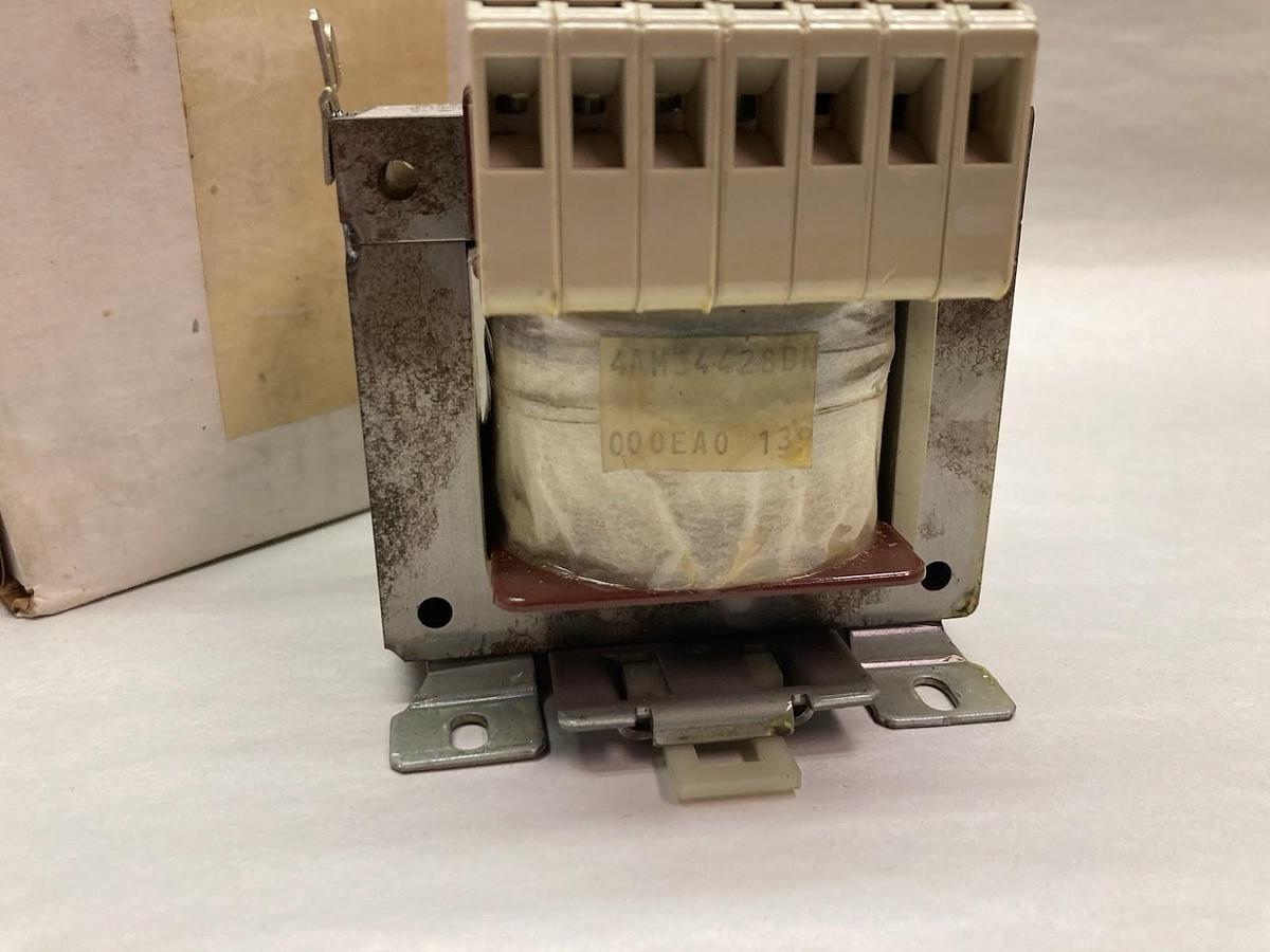 Used Siemens,4AM3442 8DN00 0EA0,Transformer 50/60HZ 0.1/0.31kVA