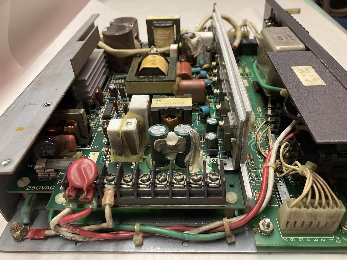 Used GE Fanuc,A20B-9000-0710,Power Supply 115/230Vac 50/60Hz 2/1A