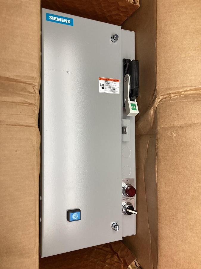 Siemens,17CUC92BF10,Fusible Combo Motor Starter Size 0 250vac 30a