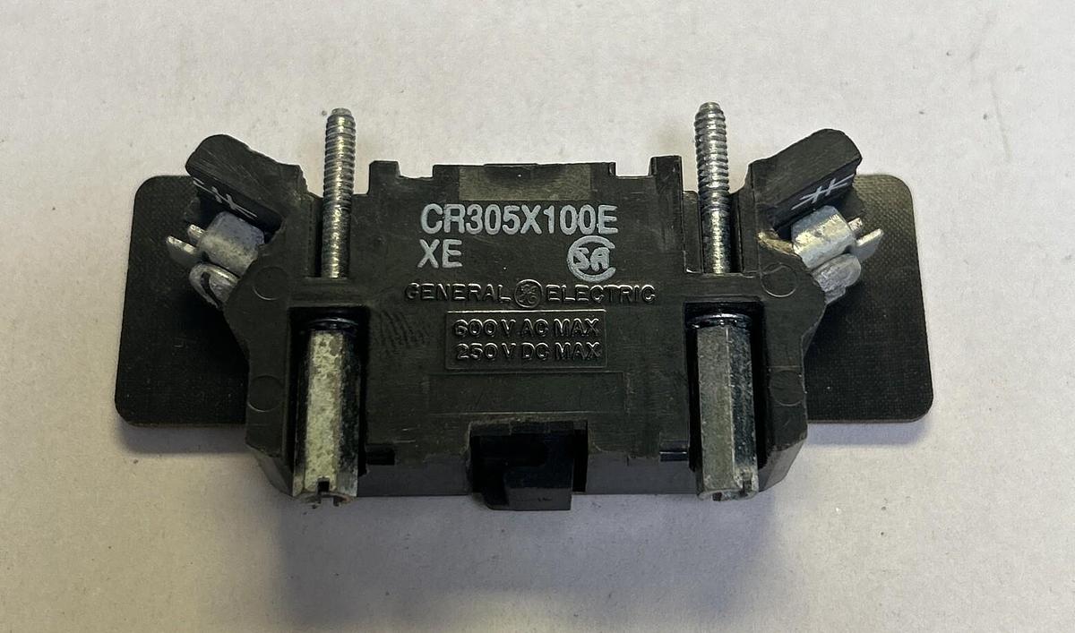 Used GENERAL ELECTRIC,CR305X100E,AUXILIARY CONTACT BLOCK