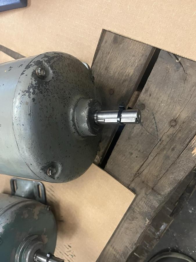 Used BROWN AND SHARPE,M788-E3238-CW,MOTOR 1/2HP 3PH 3450RPM PN FRAME F56