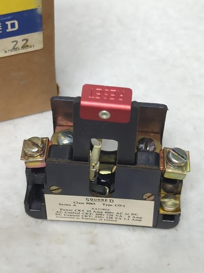 SQUARE D,9065 CO-1,MELTING ALLOY OVERLOAD RELAY 77233 NOS