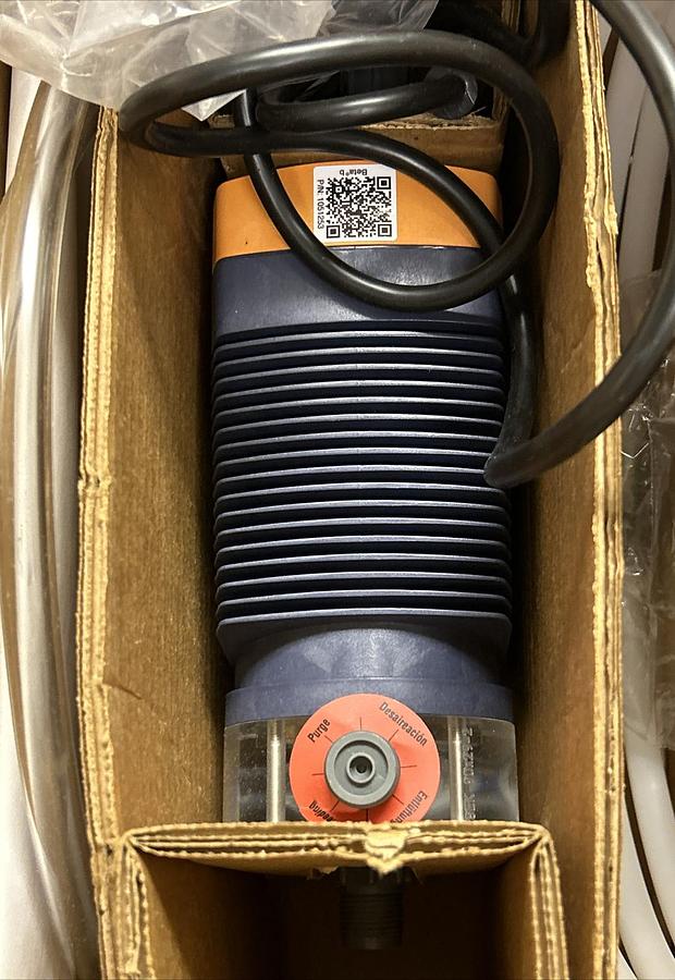 PROMINENT,BT4B0708NPE9000UD0100000, METERING PUMP 102PSI 100-230V NOS